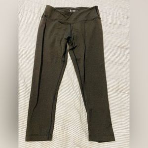 NOBULL capri leggings